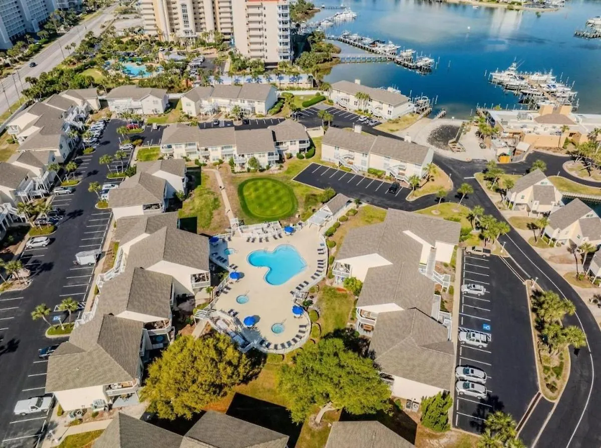 Emerald Gem Beach Svc Included Destin Holiday home