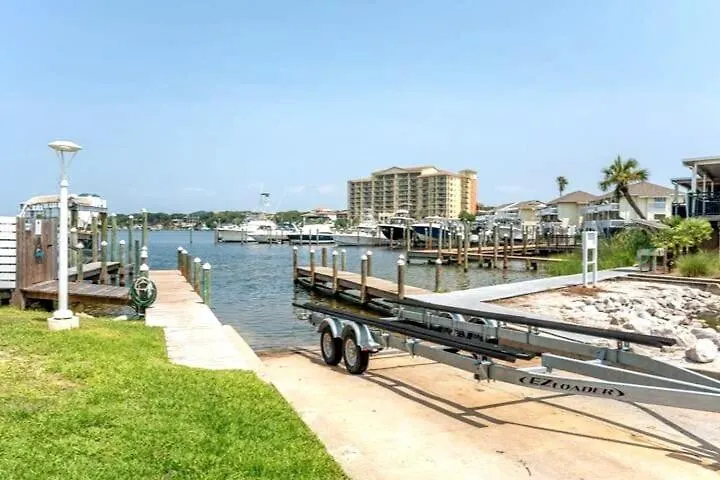 Emerald Gem Beach Svc Included Destin