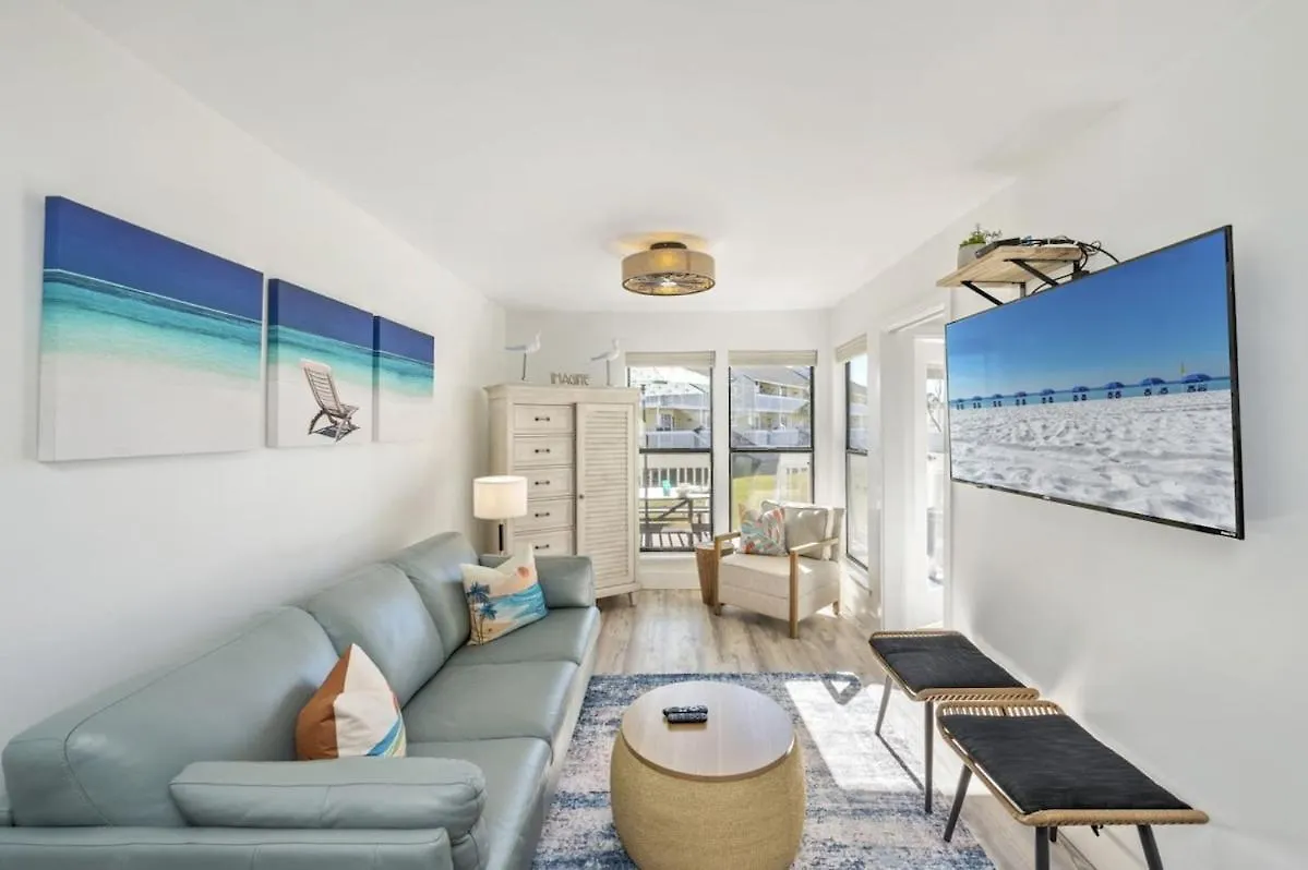 Emerald Gem Beach Svc Included Destin 0*,  United States